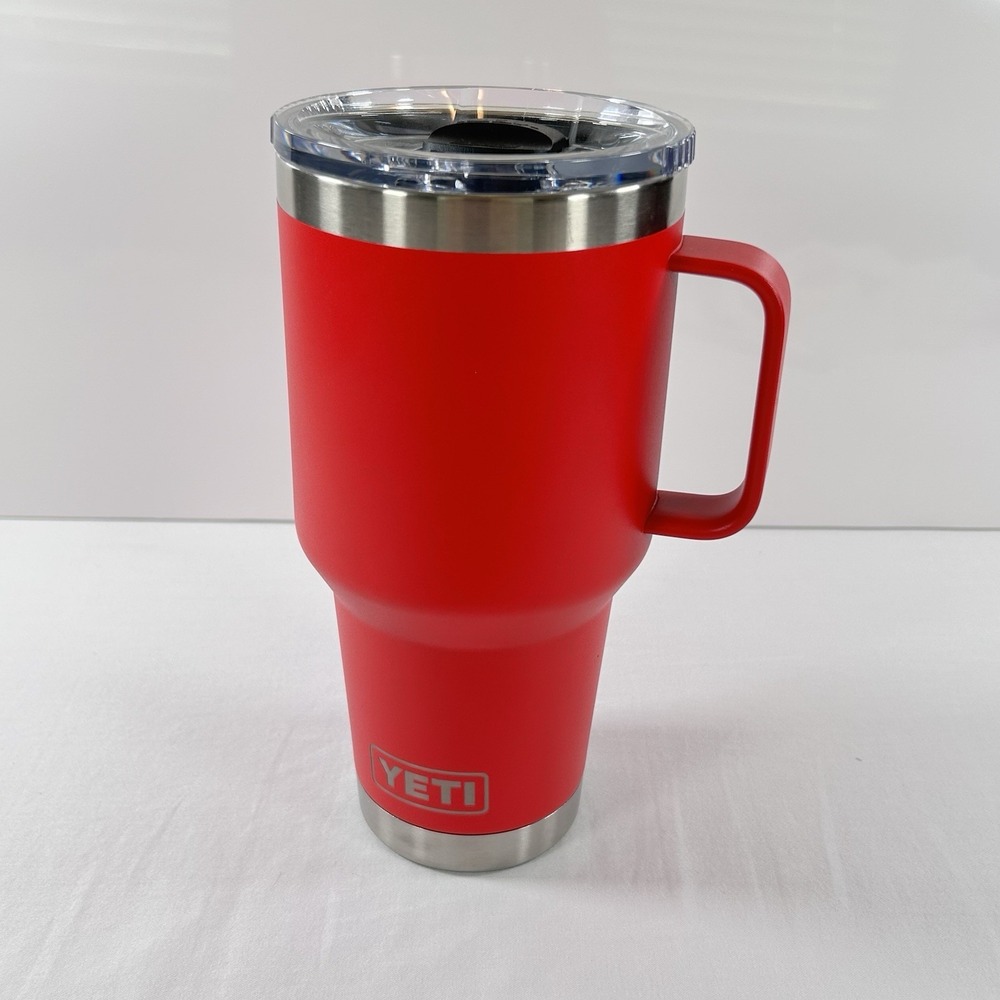 Yeti Rambler Travel Mug 20 Oz. Vacuum Insulated W Stronghold Lid Red New No Box